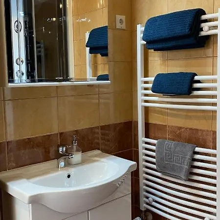 Korall Apartment *