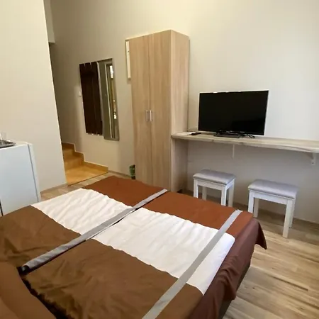 شقة Korall Balatonfůzfő