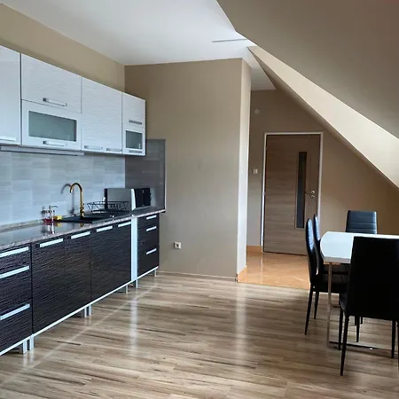 شقة Korall Balatonfůzfő