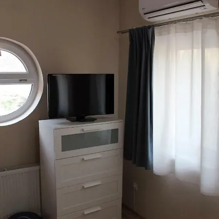 Korall Apartment Balatonfůzfő