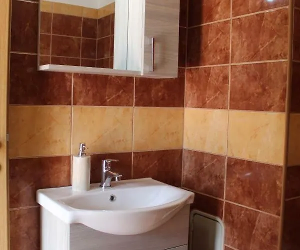 Korall Apartment *